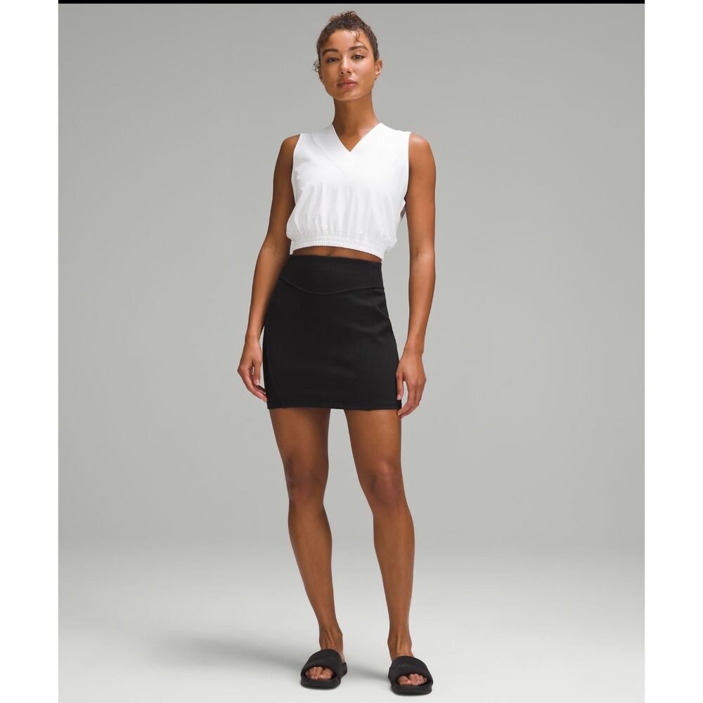 Lululemon Scuba HR Black Mini Skirt - Picture 2 of 7